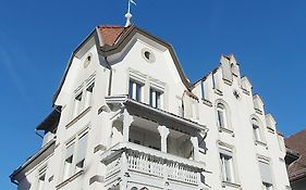 2-4 Zimmer Apartments Stilvoll Im Gertrud Schloessli - Zentral Ruhig